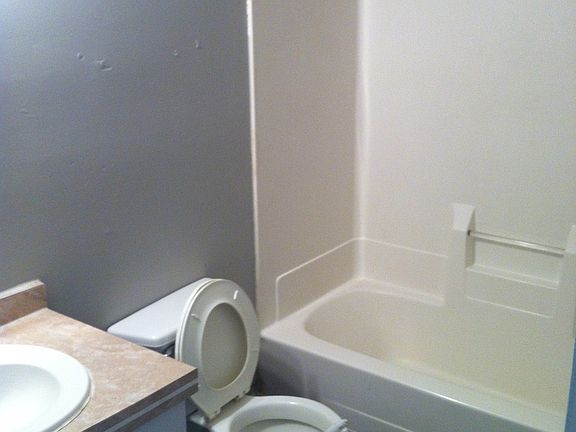 3rd image of 1319 Cincinnati St