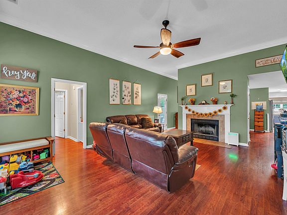 4th image of 216 Shane Cir