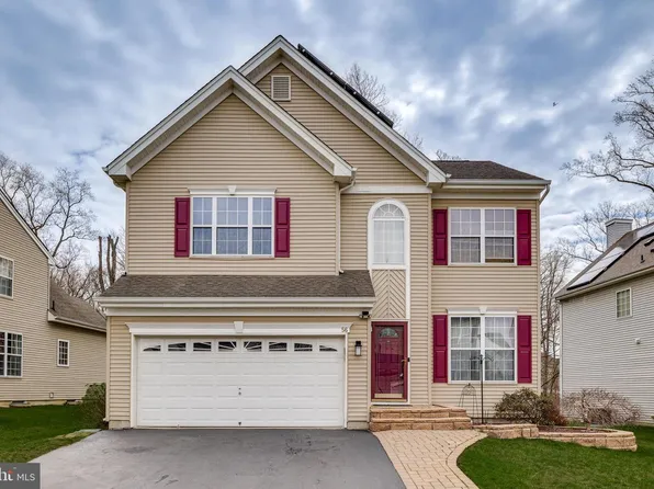 56 Seneca Ln, Bordentown, NJ 08505