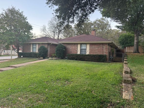 1401 Tiffany Forest Ln