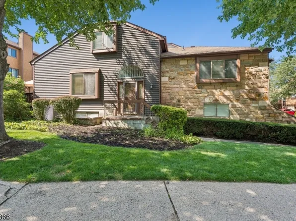 61 Hickory Hill Ct, Rockaway Twp., NJ 07866
