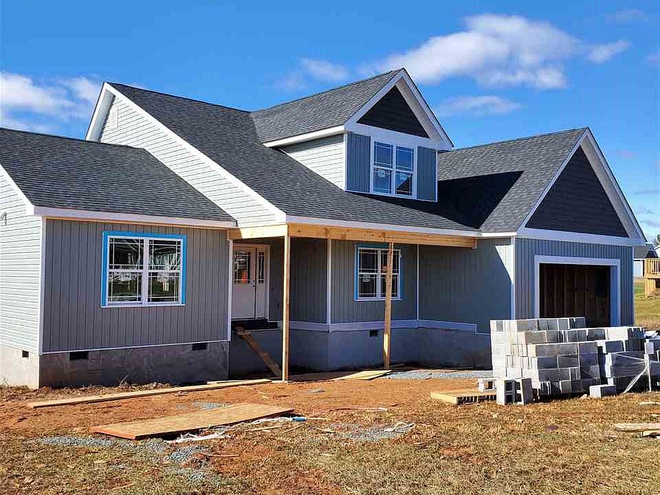 1st image of 18 Rosewood Dr