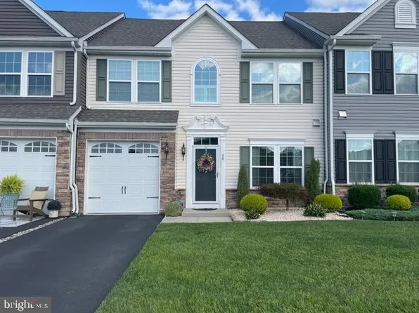 40 Heals Farm Rd, Burlington, NJ 08016