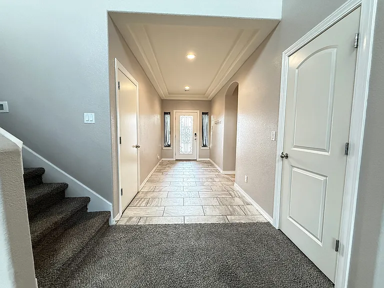 1028 Flyer Pl — Photo 3