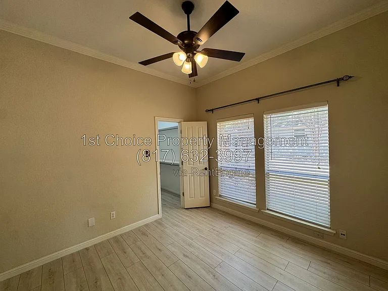 6376 Newport Ct — Photo 26