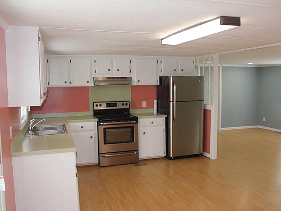 2nd image of 234 Sunray Dr
