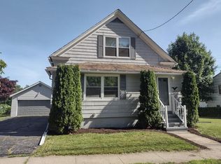 25 West Ave, Milford, CT 06461