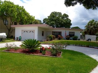 239 W Canal Dr, Palm Harbor, FL 34684