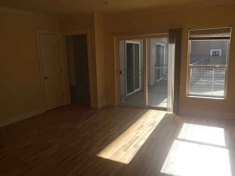 1702 Washington St #104 — Photo 7