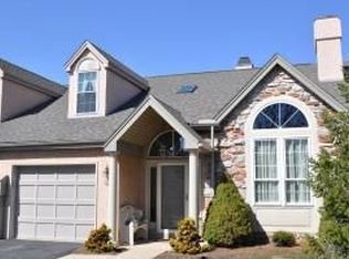 118 Greenview Dr, Lancaster, PA 17601