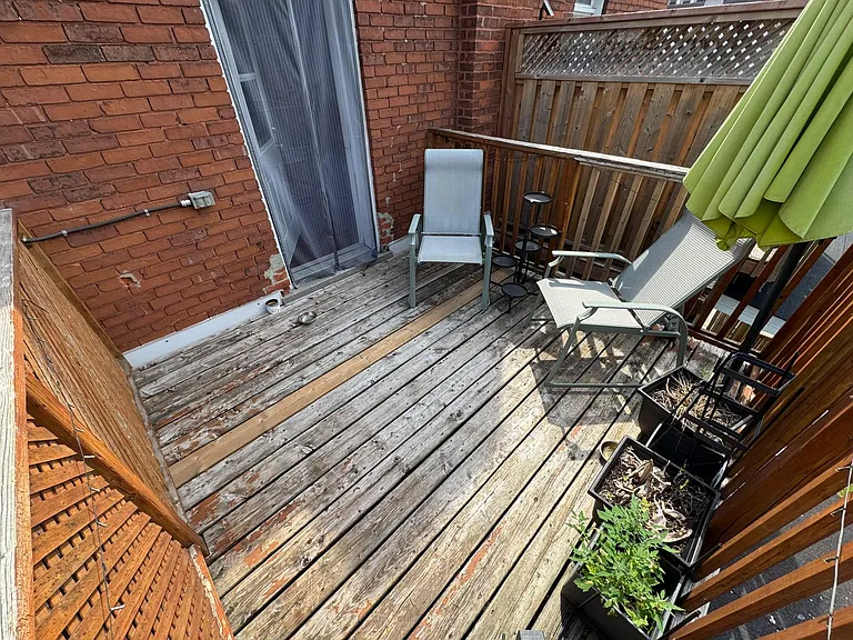 230 Percy St #2 — Photo 18