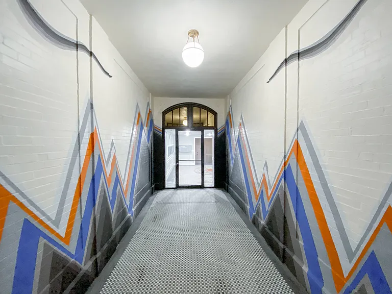 3108 N. Milwaukee Ave. — Photo 16