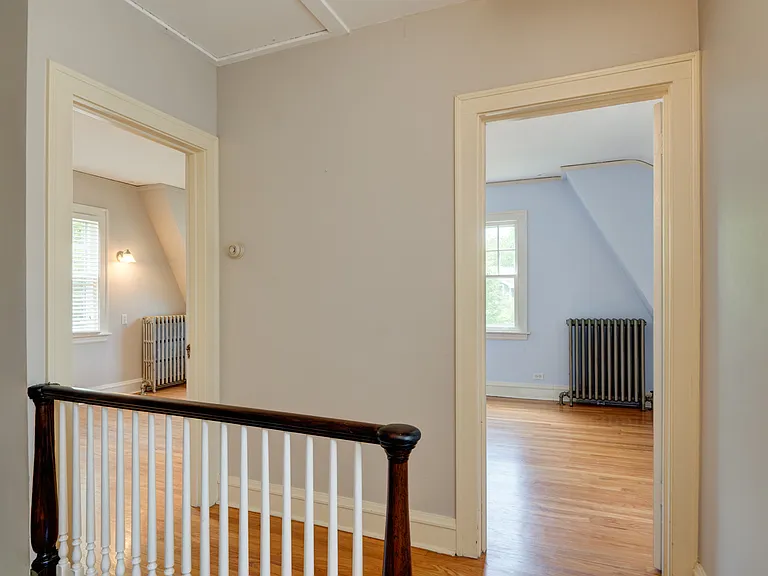 122 Central Park Ave — Photo 20