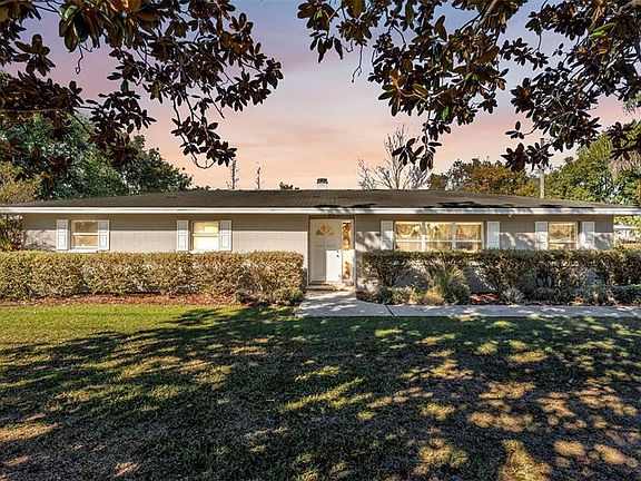 2nd image of 3830 Clubhouse Rd