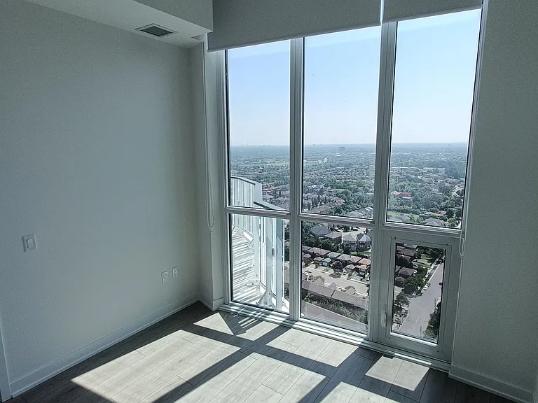 1 Fairview Rd E #3210 — Photo 14