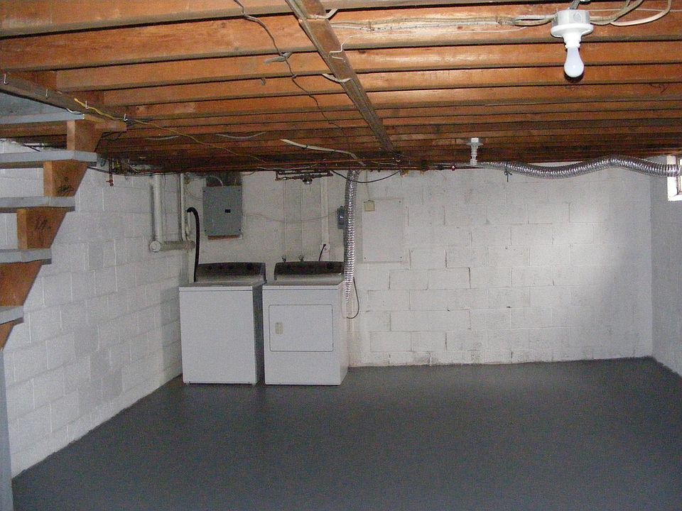 2nd image of 69 Letchworth Ave APT 1