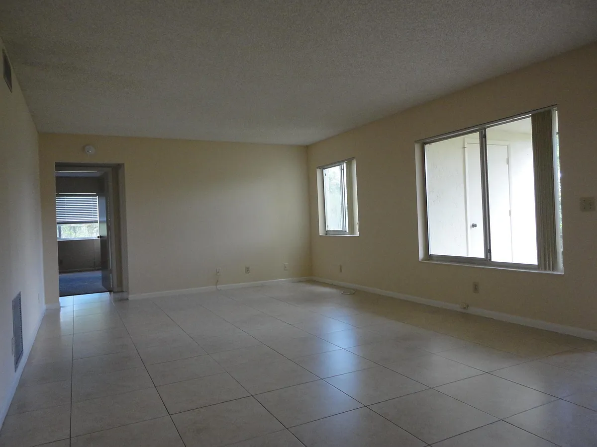 Building Photo - 4801 Sable Pine Cir #D1