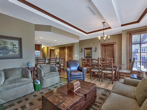 5th image of 4001 Northstar Dr Unit 402