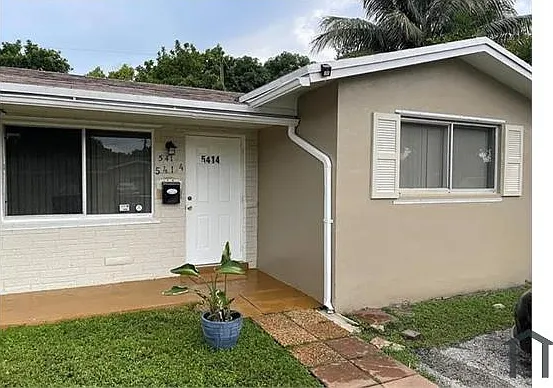 5414 NW 16th Ct — Photo 6