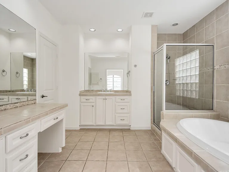 5815 Lacy St — Photo 12