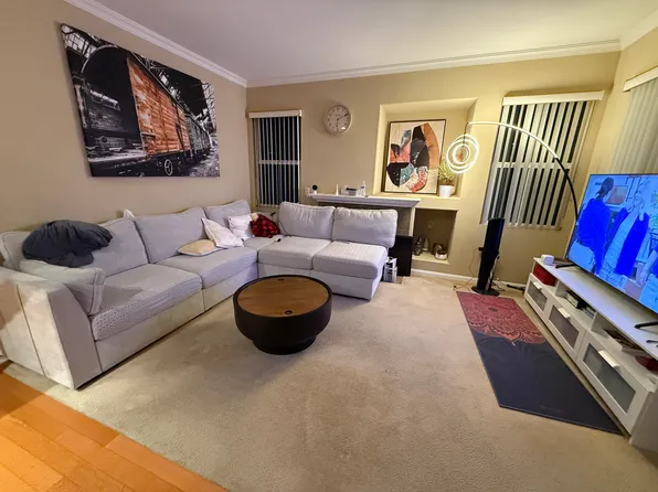 10910 Serafina Ln Unit 54, San Diego, CA 92128