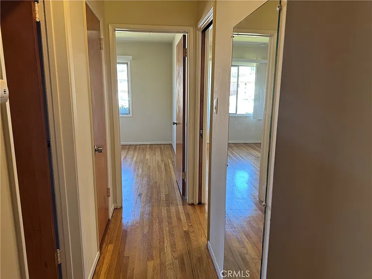 831 W Harvard Pl — Photo 13