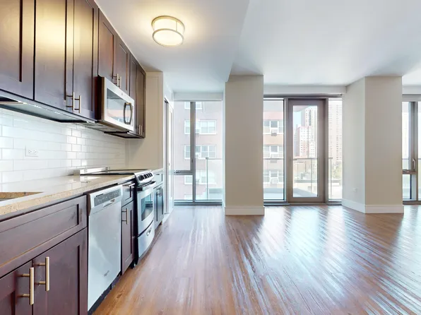 237 East 34th Street image 5 of 25