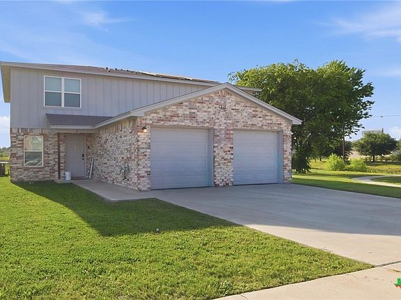 2nd image of 2813 Leroy Cir