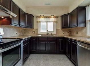 5362 NE 3rd St, Des Moines, IA 50313