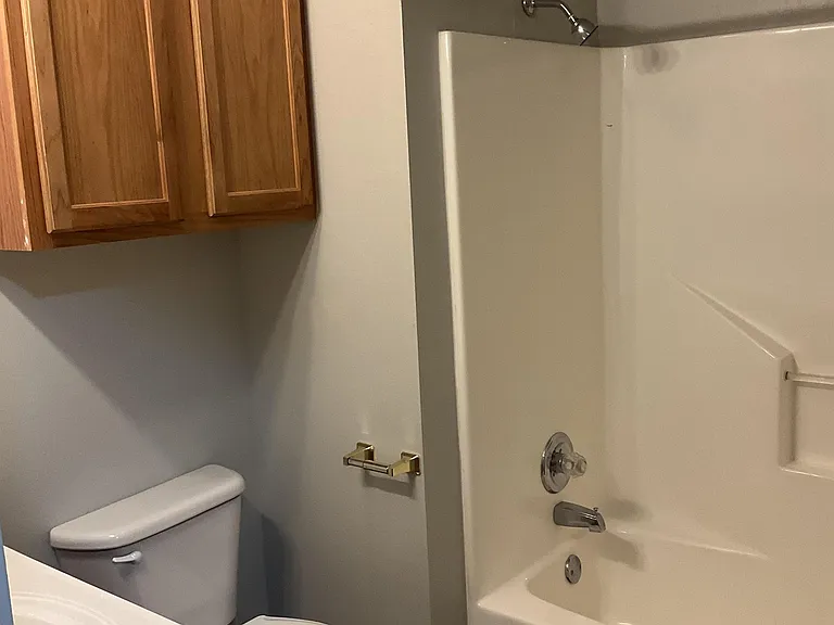 2213 E Post Oak Dr — Photo 11
