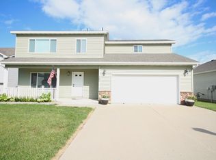 3008 12th St NW, Minot, ND 58703