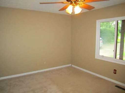 4th image of 4527 Strickland Blvd