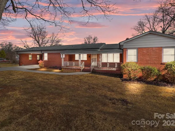 200 11th St, Spencer, NC 28159