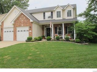 33 Thorncliff Ln, Saint Louis, MO 63122