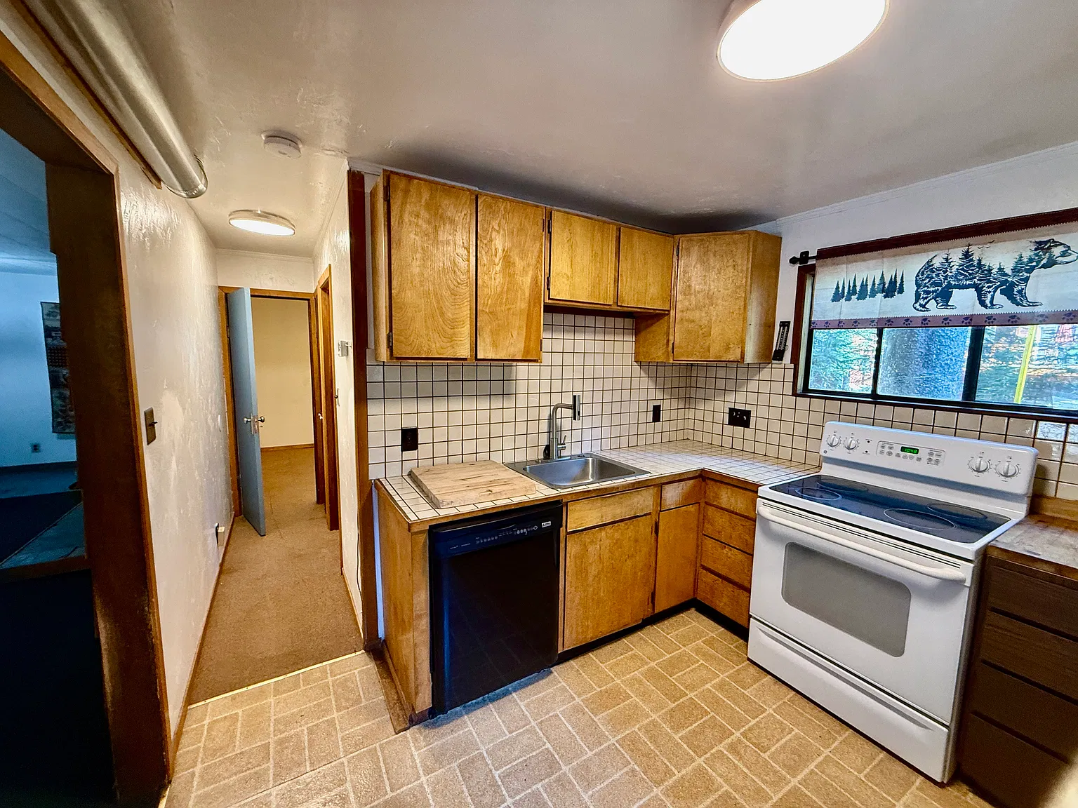 3 bed, 1132 sqft, $2,650 — Photo 4