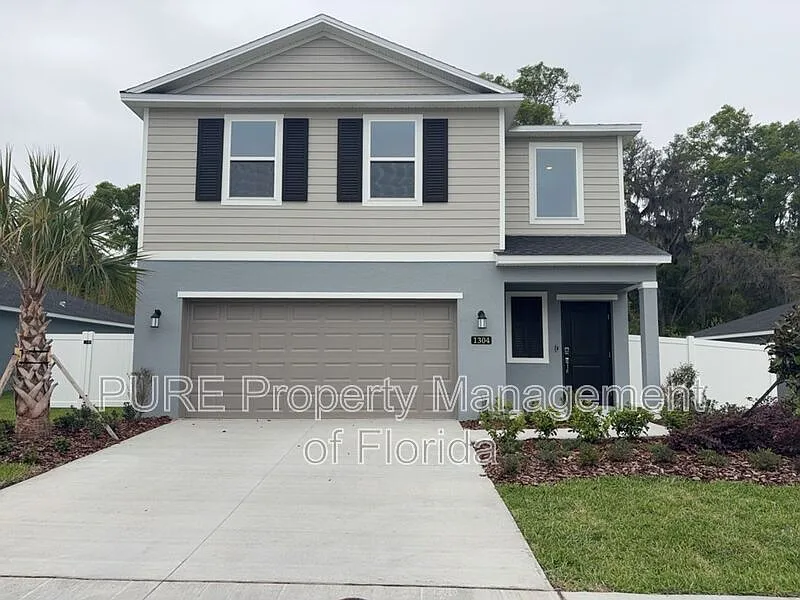 Building Photo - 1304 NW 48th Ter