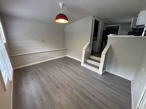 5th image of 700 S College Ave #Colle700-2-1