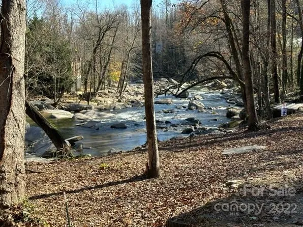 125 & 137 Fall Creek Dr #5 & 6, Lake Lure, NC 28746