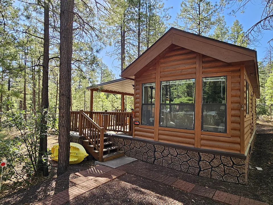 2800 S White Mountain Rd #130