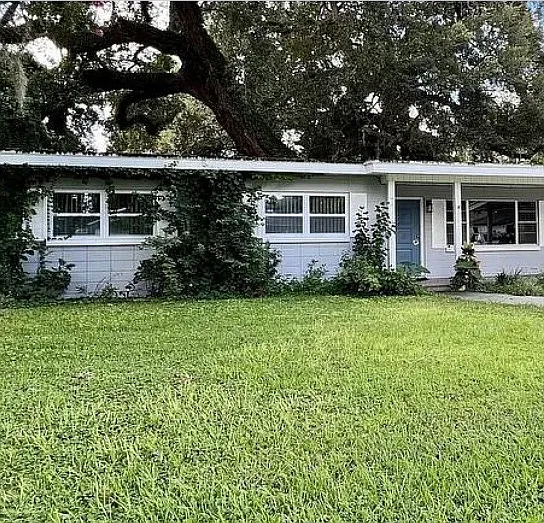 3 bed, 1576 sqft, $2,200 — Photo 1