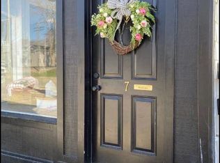 104 E Maple St #7, Holly, MI 48442