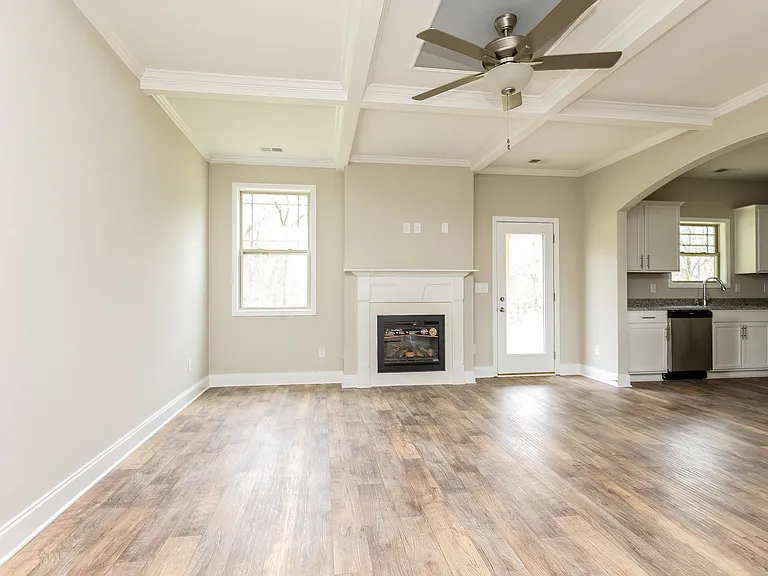 1204 Black Oak Cir — Photo 2