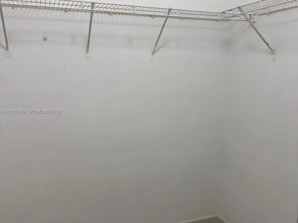 3195 Foxcroft Rd APT F101, Hollywood, FL 33025