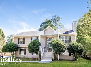 2132 Cheyenne Ln, Lawrenceville, GA 30044