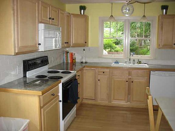 5th image of 6030 N Crittenden Ave