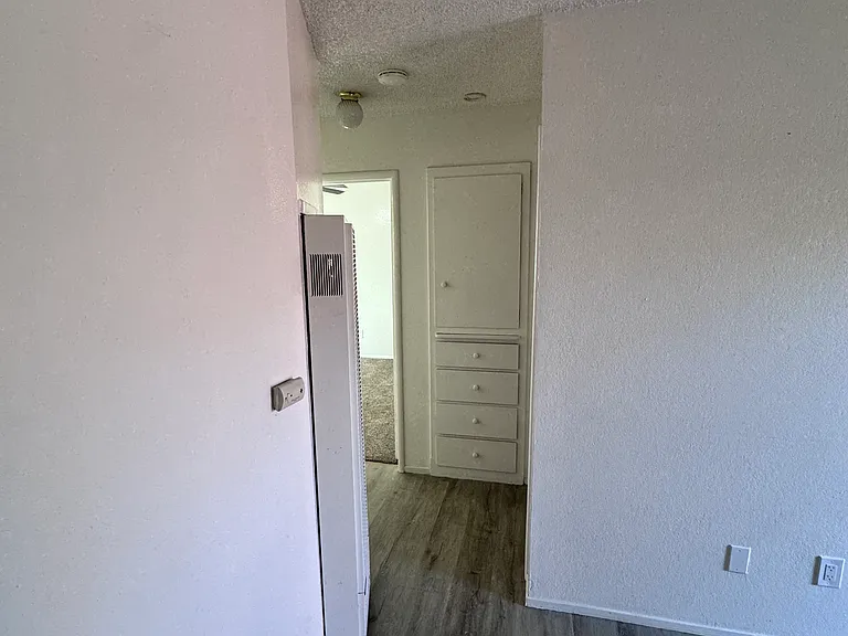 814 2nd St #2 — Photo 6