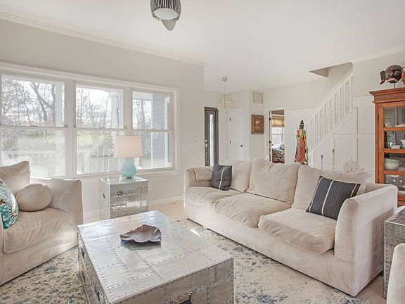 5th image of Sag Harbor Tpke