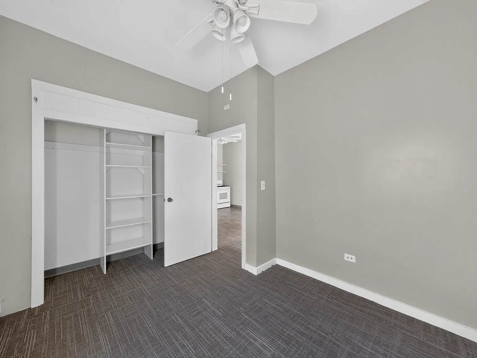 1 bed, 800 sqft, $1,440 — Photo 4