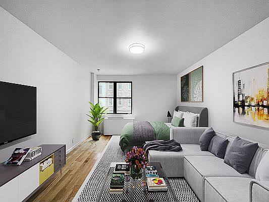4th image of 67 E 3rd St #Id