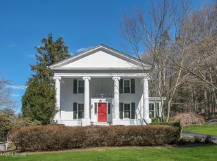 100 Greenwich Rd, Bedford, NY 10506